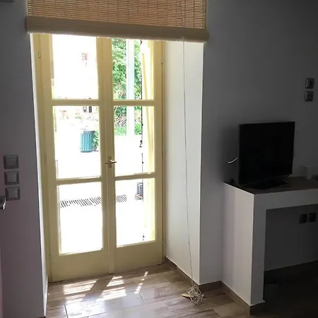 Assos Sea Front Apartment *