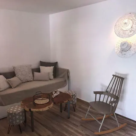 Assos Sea Front Apartment Kefalonia Island