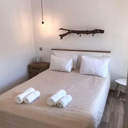 Assos Sea Front Apartment
