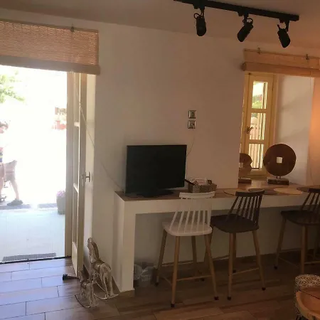 Assos Sea Front Apartment Kefalonia Island